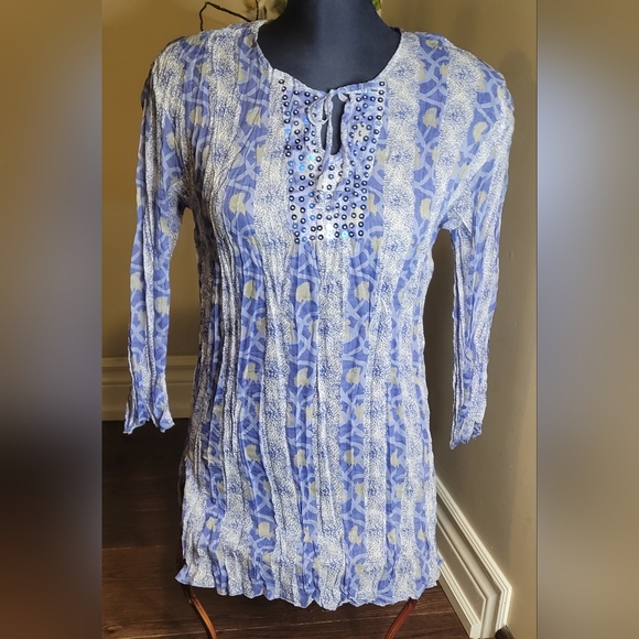Dresses & Skirts - Blue Crimped Blouse